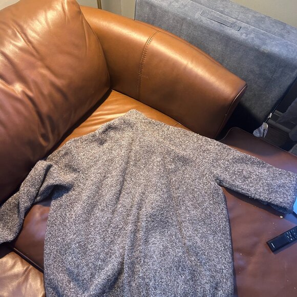 Madrigal of Carmel Sweater 40 - Picture 2 of 4